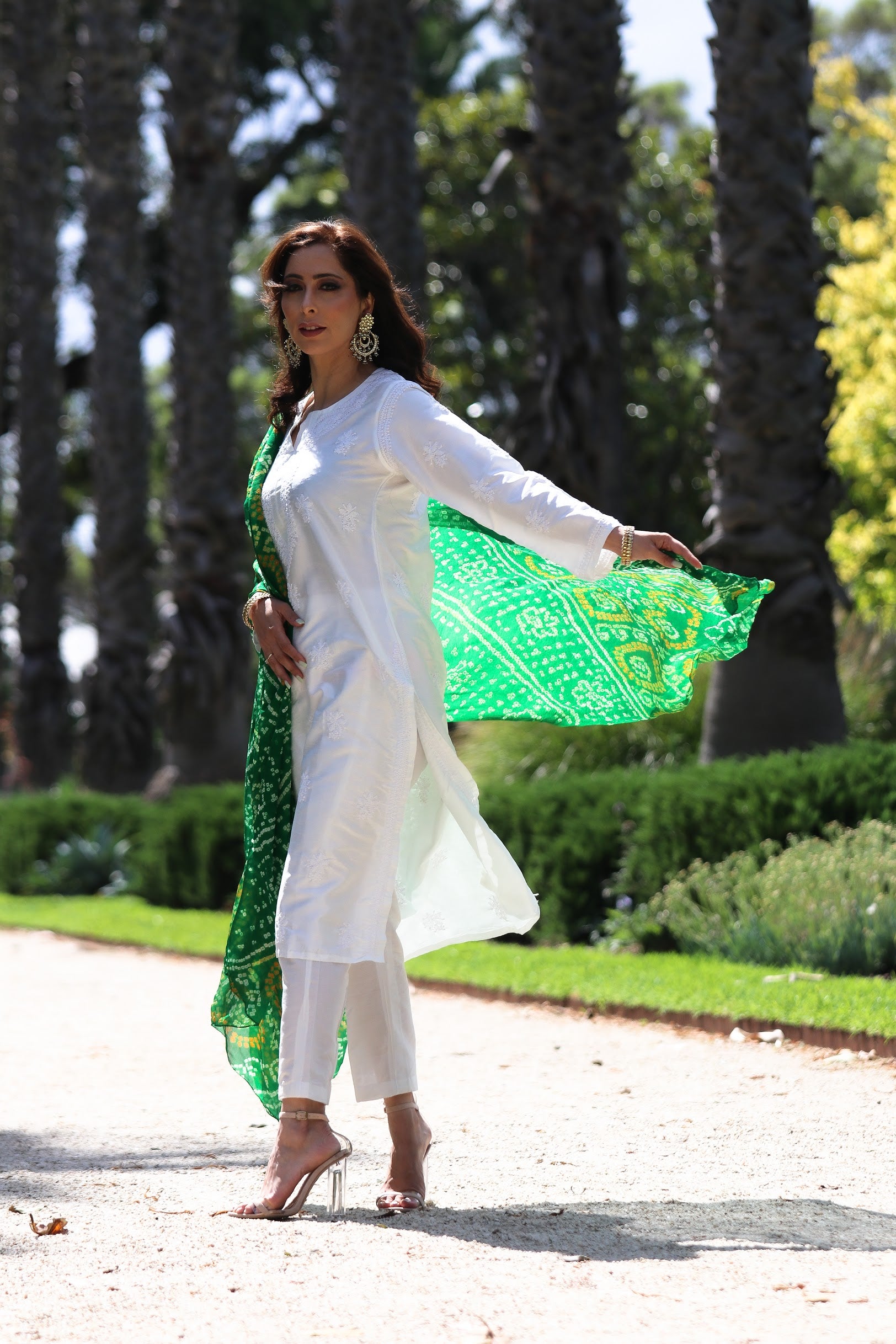 Green bandhani pure georgette dupatta